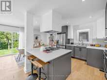 25 TREEVIEW DRIVE | Toronto Ontario | Slide Image Eleven