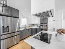 25 TREEVIEW DRIVE | Toronto Ontario | Slide Image Thirteen