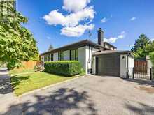 25 TREEVIEW DRIVE | Toronto Ontario | Slide Image Two