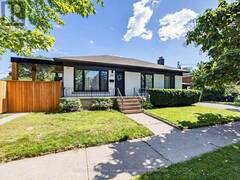25 TREEVIEW DRIVE Toronto Ontario, M8W 4B8