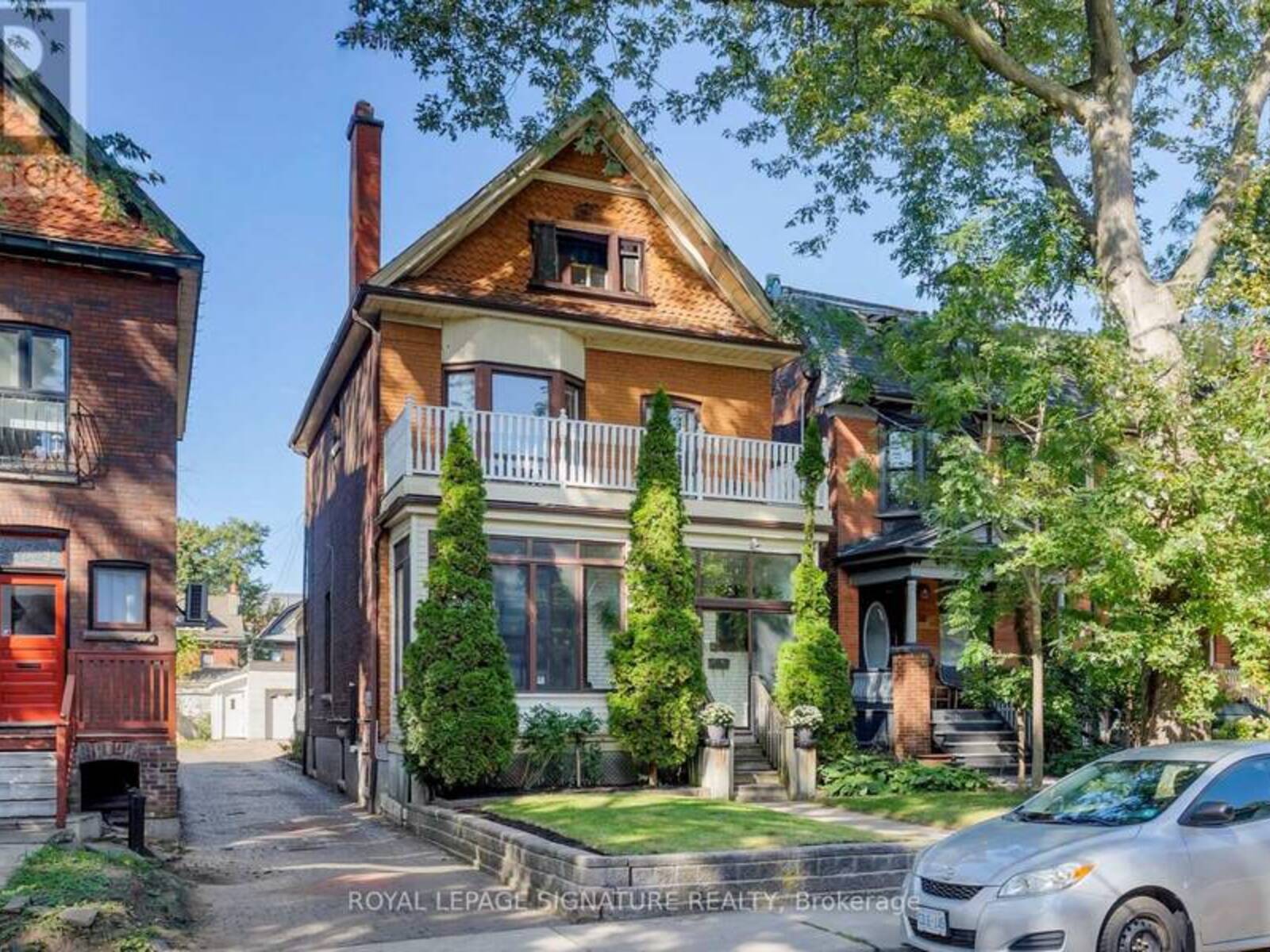 36 COWAN AVENUE, Toronto, Ontario M6K 2N4