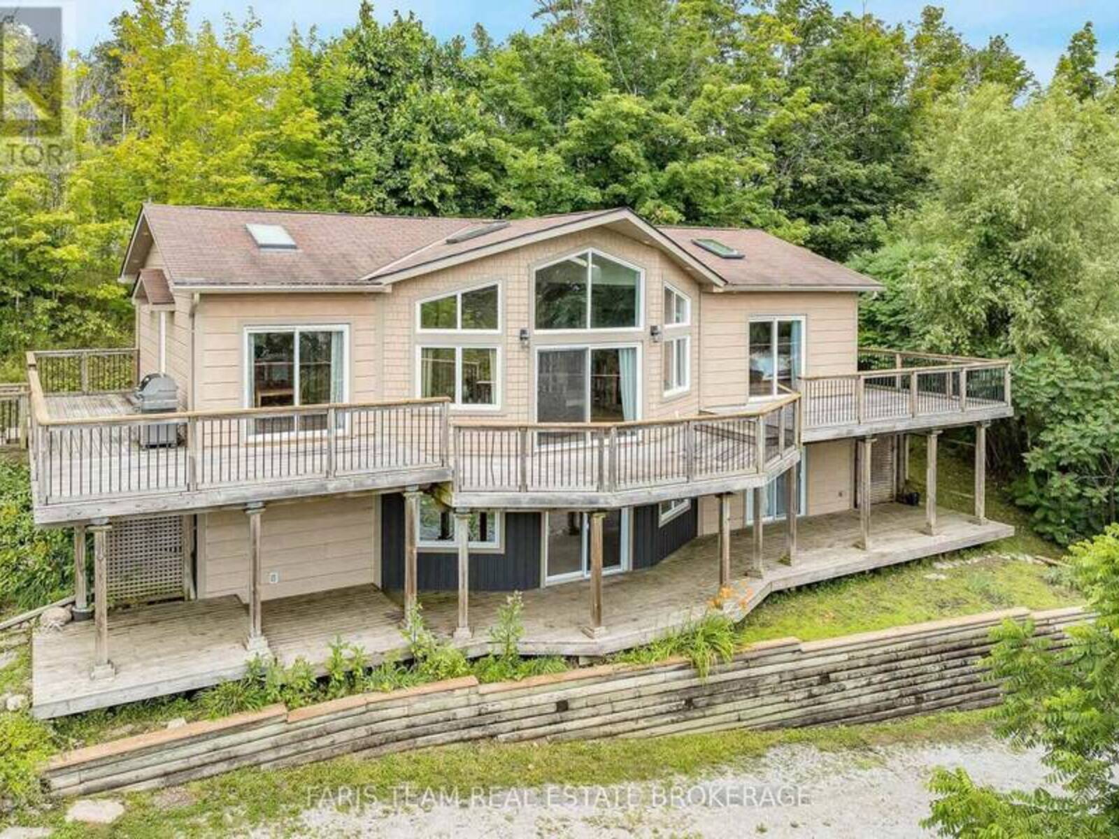 1858 WOODS BAY ROAD, Severn, Ontario L3V 0V7