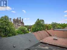 4 - 276 SPADINA ROAD | Toronto Ontario | Slide Image Thirty