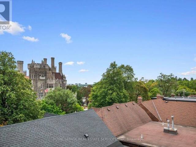 4 - 276 SPADINA ROAD Toronto Ontario, M5R 2V4 - 3 Bedrooms Condo For Sale