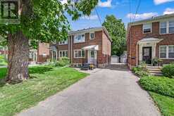 39 BRENTCLIFFE ROAD | Toronto Ontario | Slide Image One