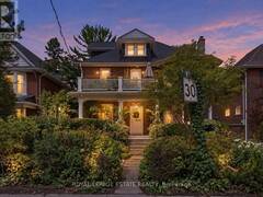 14 LYALL AVENUE Toronto Ontario, M4E 1V8