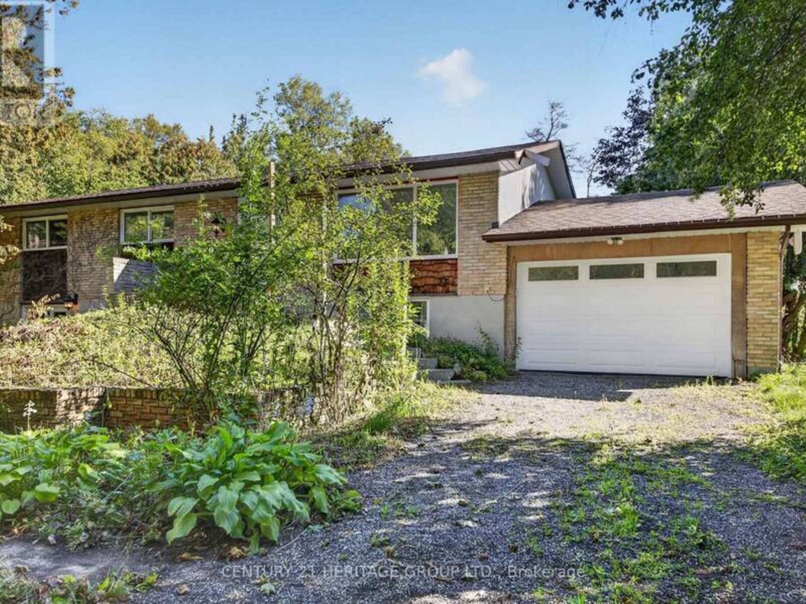 33 MINONEN ROAD, Georgina, Ontario L0C 1L0