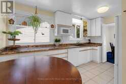 6 OREN BOULEVARD | Barrie Ontario | Slide Image Nine