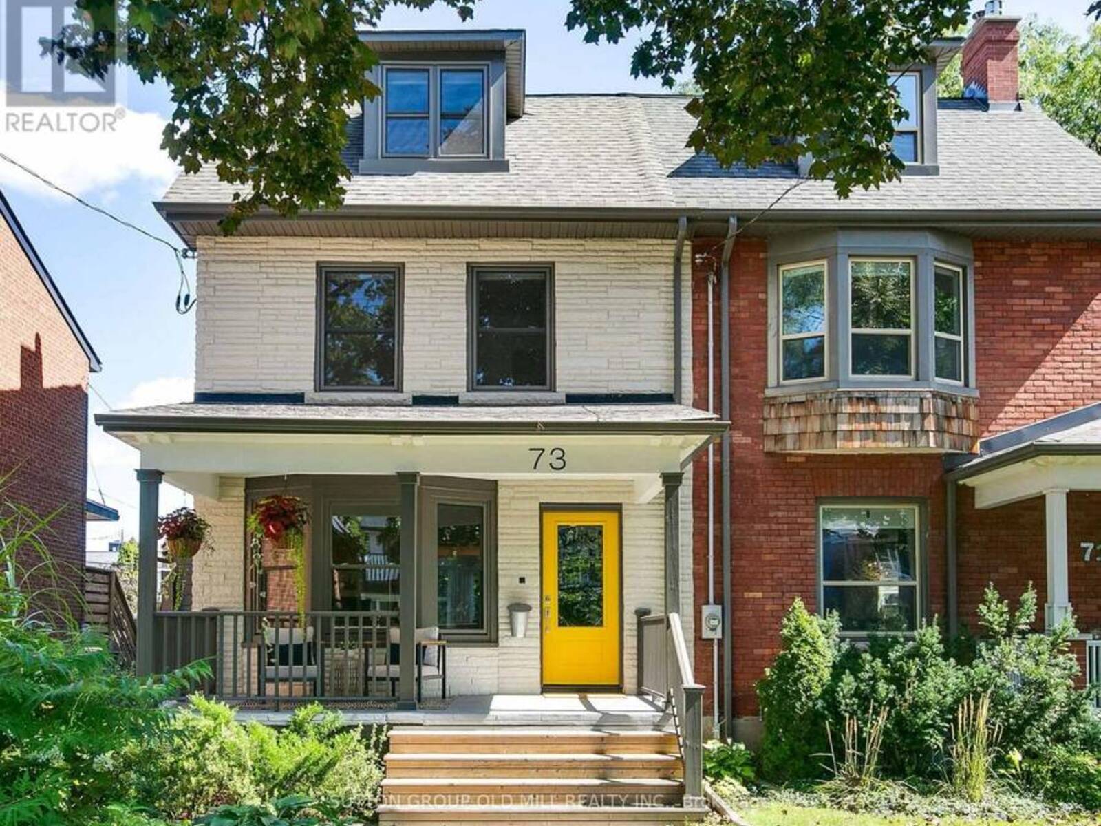 73 LAWS STREET, Toronto, Ontario M6P 2Y8