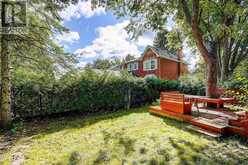 47 APRIL GARDENS | Aurora Ontario | Slide Image Forty-four