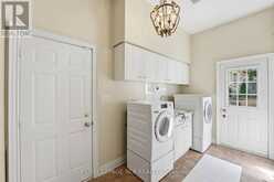 193 SHERWOOD PLACE | Newmarket Ontario | Slide Image Nineteen
