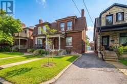 257 DELAWARE AVENUE | Toronto Ontario | Slide Image One