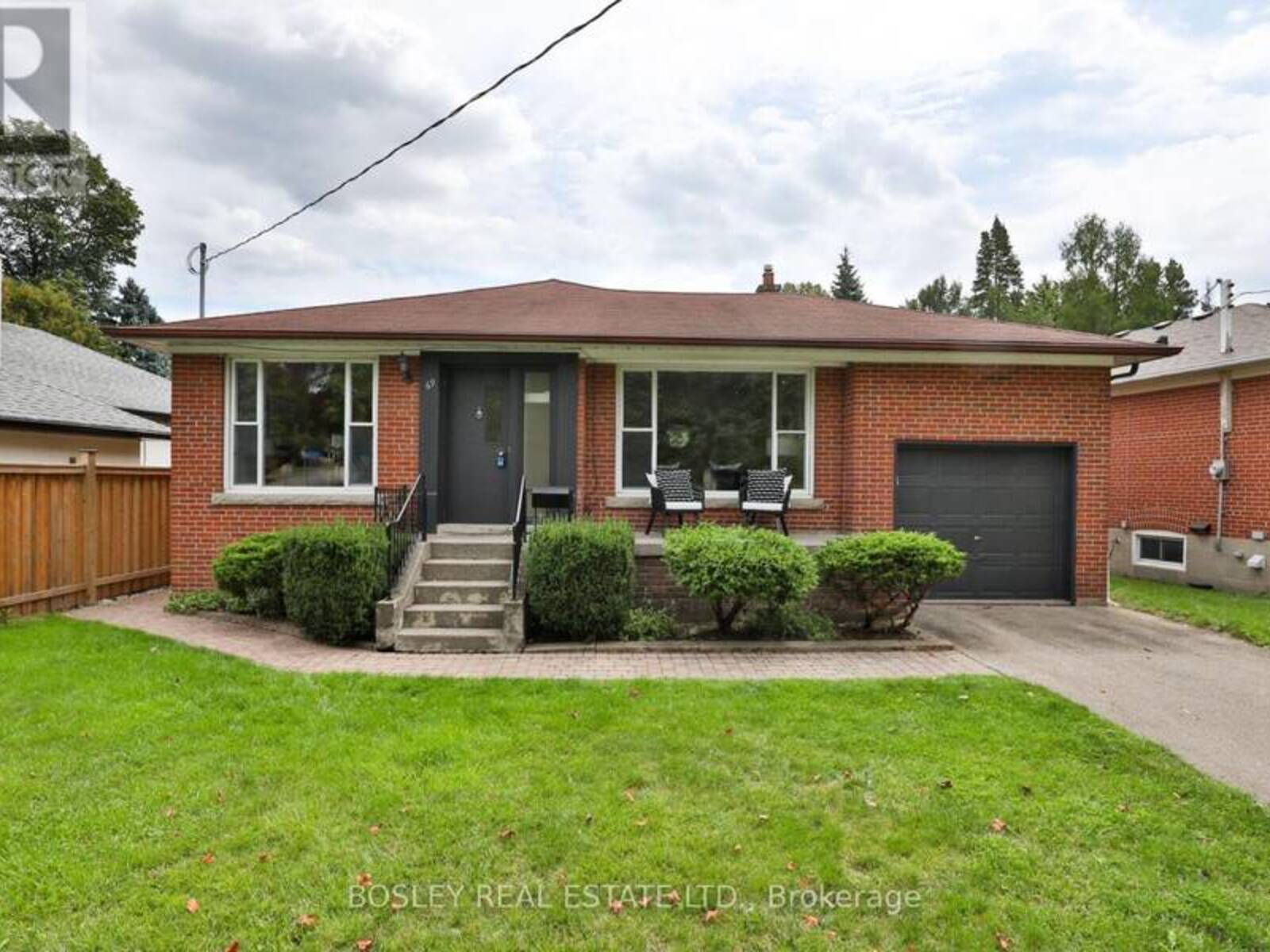 69 RAVENSCREST DRIVE, Toronto, Ontario M9B 5N1