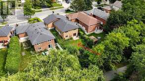 27 WARLINGHAM COURT | Toronto Ontario | Slide Image Two