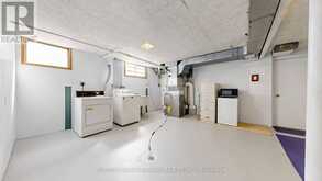 27 WARLINGHAM COURT | Toronto Ontario | Slide Image Thirty-four
