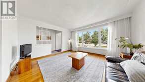 27 WARLINGHAM COURT | Toronto Ontario | Slide Image Five