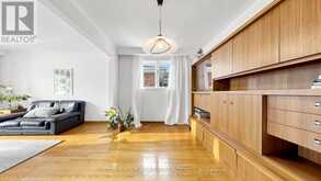 27 WARLINGHAM COURT | Toronto Ontario | Slide Image Eight