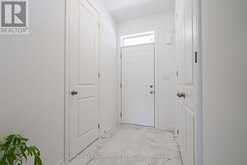 11 DAVINCI BOULEVARD | Hamilton Ontario | Slide Image Six
