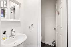 52 PARK HILL ROAD | Toronto Ontario | Slide Image Twelve