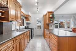 165 NORTHCLIFFE BOULEVARD | Toronto Ontario | Slide Image Nine