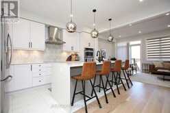 18 LANDOLFI WAY | Bradford West Gwillimbury Ontario | Slide Image Six