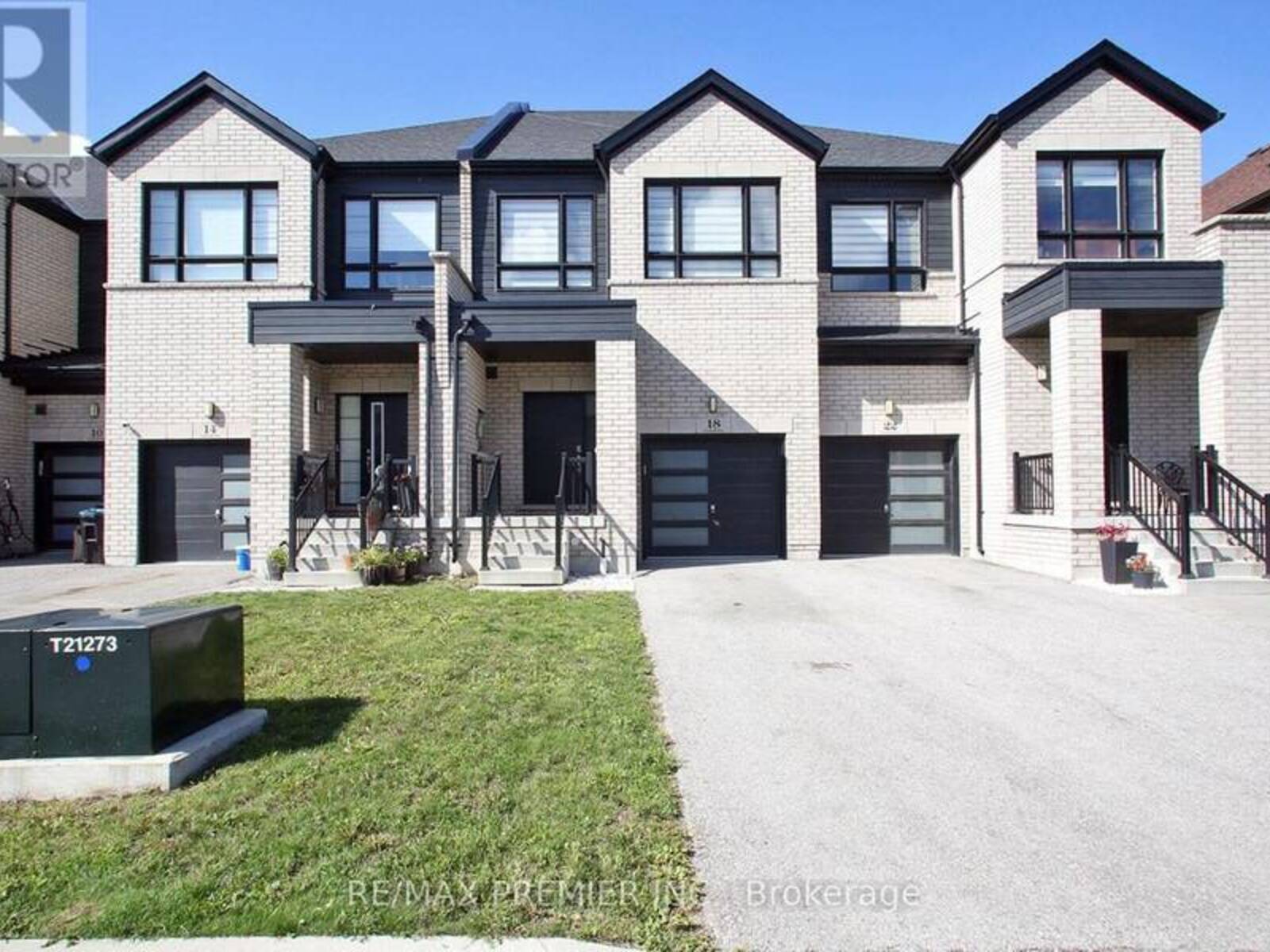 18 LANDOLFI WAY, Bradford West Gwillimbury, Ontario L3Z 4L6
