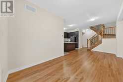 39 DELANO WAY | Newmarket Ontario | Slide Image Twelve