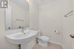 39 DELANO WAY | Newmarket Ontario | Slide Image Nine
