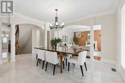 12 RODERICK COURT | Richmond Hill Ontario | Slide Image Seven
