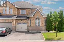 35 GORERIDGE CRESCENT | Brampton Ontario | Slide Image Three