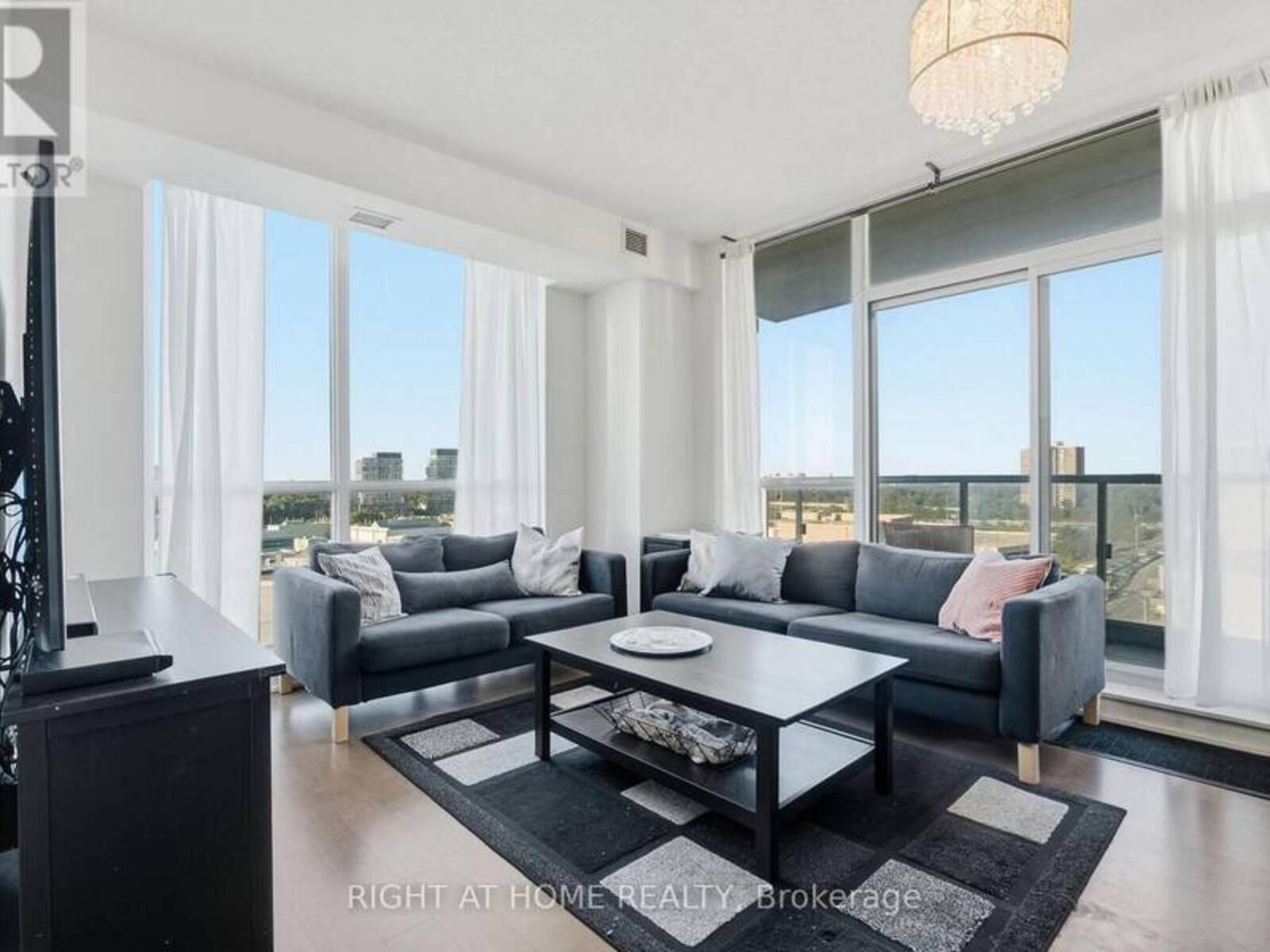 1012 - 70 FOREST MANOR ROAD, Toronto, Ontario M2J 0A9