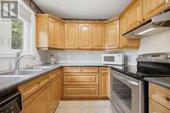 81 TIDEFALL DRIVE | Toronto Ontario | Slide Image Fifteen