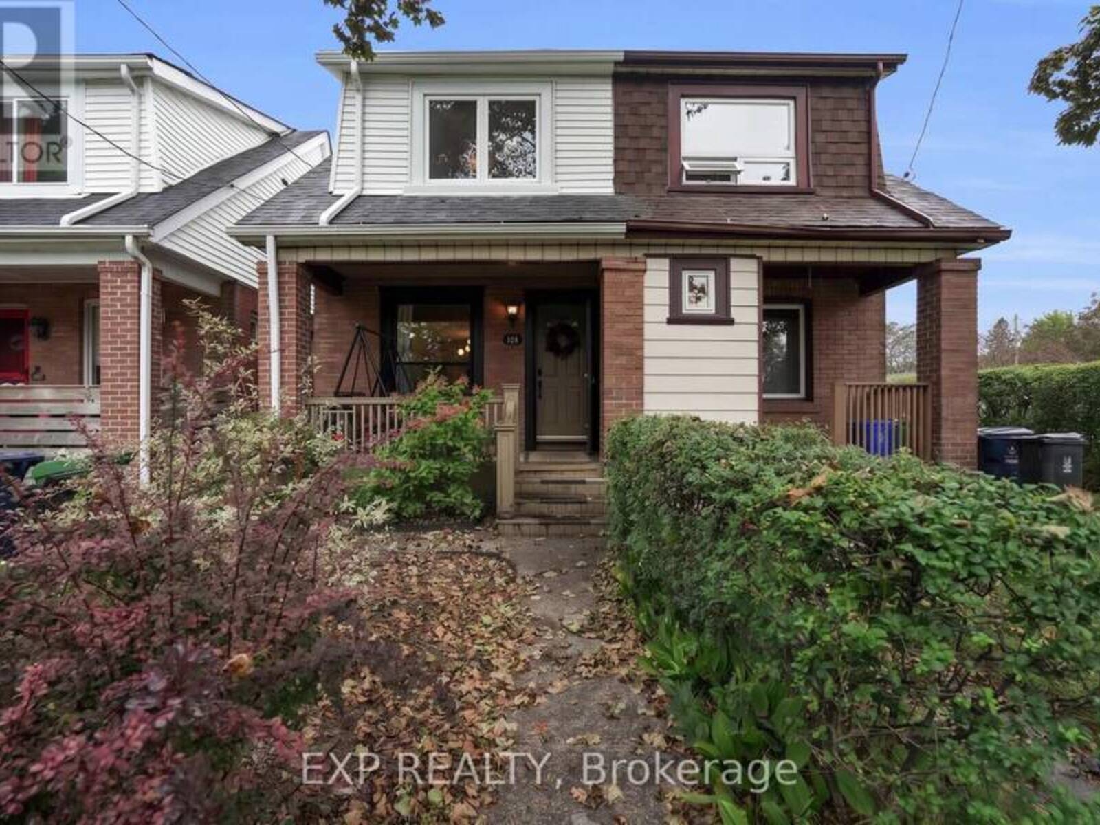 530 VICTORIA PARK AVENUE, Toronto, Ontario M4E 3T4