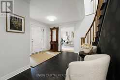 22 CYNTHIA CRESCENT | Richmond Hill Ontario | Slide Image Thirteen