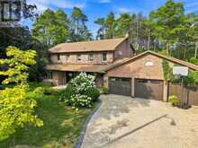 22 CYNTHIA CRESCENT | Richmond Hill Ontario | Slide Image One