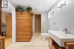 22 CYNTHIA CRESCENT | Richmond Hill Ontario | Slide Image Thirty