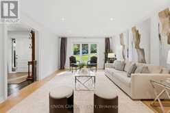 22 CYNTHIA CRESCENT | Richmond Hill Ontario | Slide Image Nine