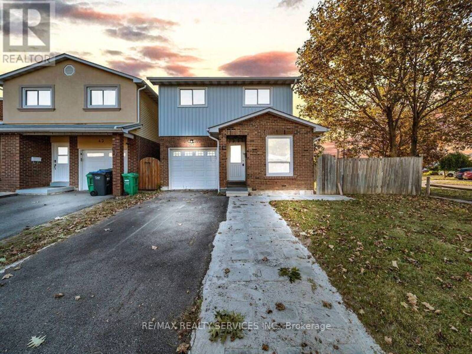 41 SIMMONS BOULEVARD, Brampton, Ontario L6V 3V4