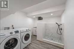 261 WALES CRESCENT | Oakville Ontario | Slide Image Seventeen