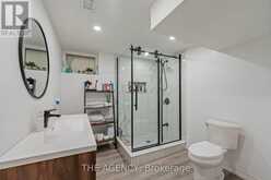 261 WALES CRESCENT | Oakville Ontario | Slide Image Eighteen