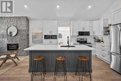 1041 SHEPHERD'S DRIVE | Burlington Ontario | Slide Image Thirteen