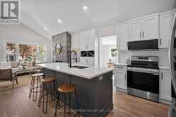 1041 SHEPHERD'S DRIVE | Burlington Ontario | Slide Image Fourteen