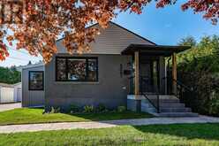 1041 SHEPHERD'S DRIVE | Burlington Ontario | Slide Image Four