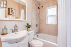 9 FORWARD AVENUE | London Ontario | Slide Image Eleven