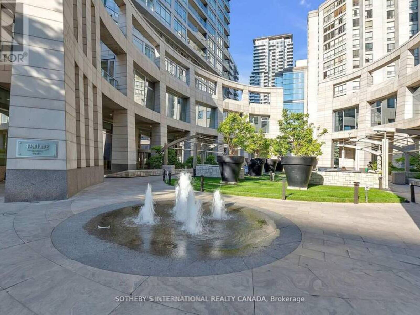 3302 - 2181 YONGE STREET, Toronto, Ontario M4S 3H7