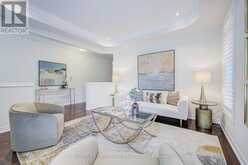95 HOEY CRESCENT | Oakville Ontario | Slide Image Five