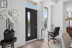 TH 122 - 259 THE KINGSWAY | Toronto Ontario | Slide Image Ten