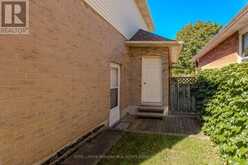 14 ELLINGTON AVENUE | Hamilton Ontario | Slide Image Thirty