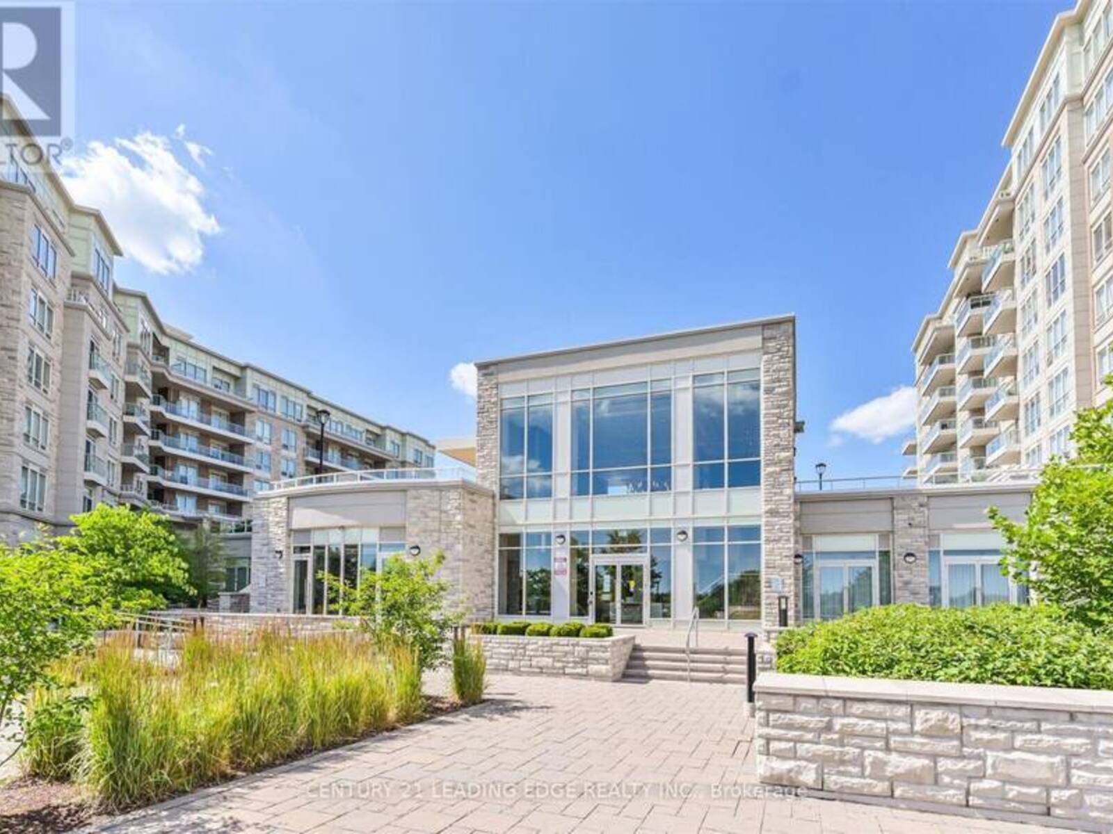 210 - 9 STOLLERY POND CRESCENT, Markham, Ontario L6C 0K1