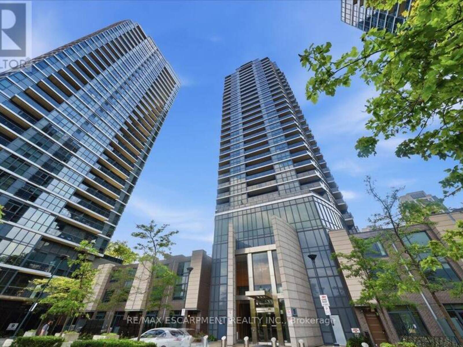 2204 - 5 VALHALLA INN ROAD, Toronto, Ontario M9B 0B1